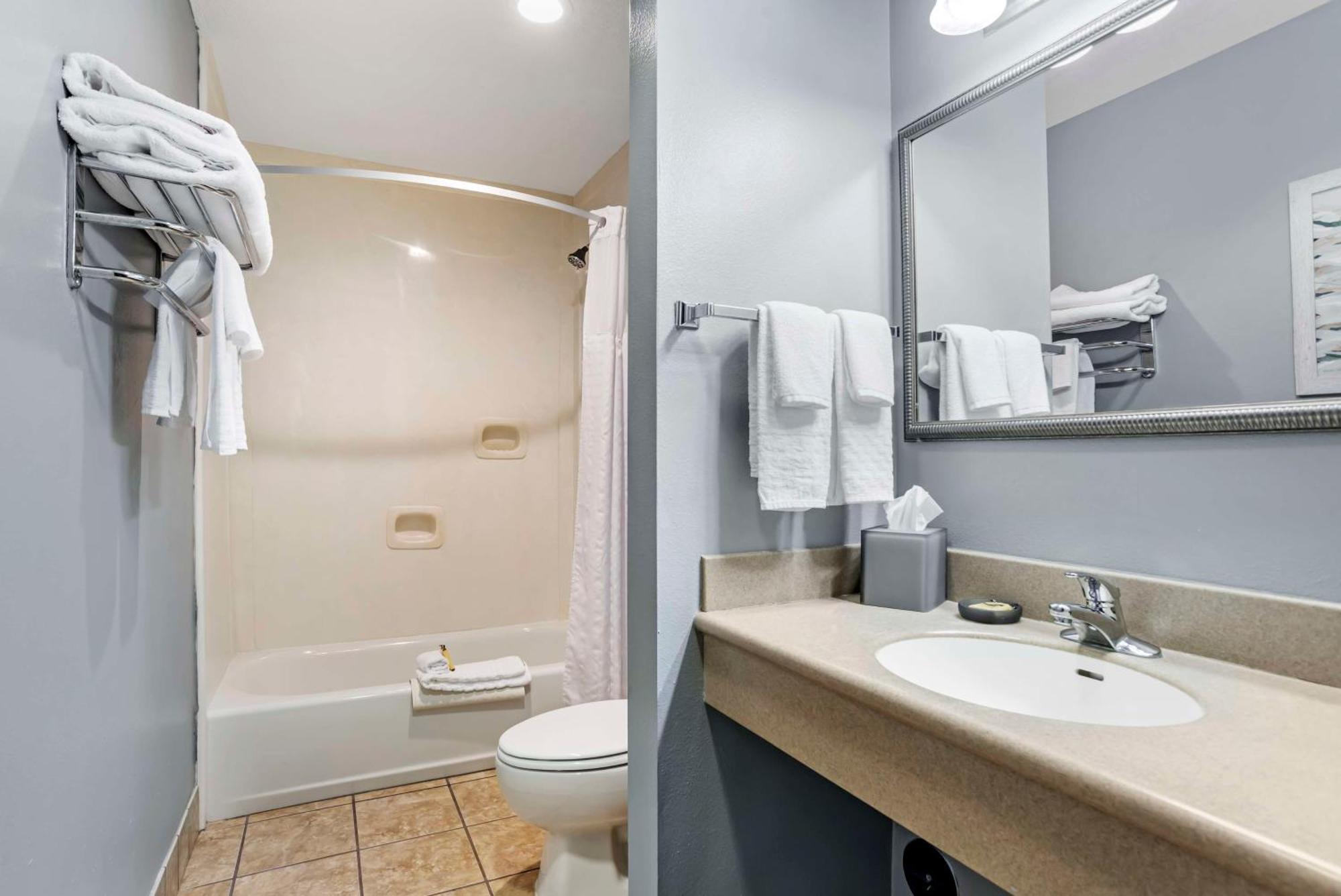 Best Western Plus Two Rivers Hotel & Suites Demopolis Zewnętrze zdjęcie