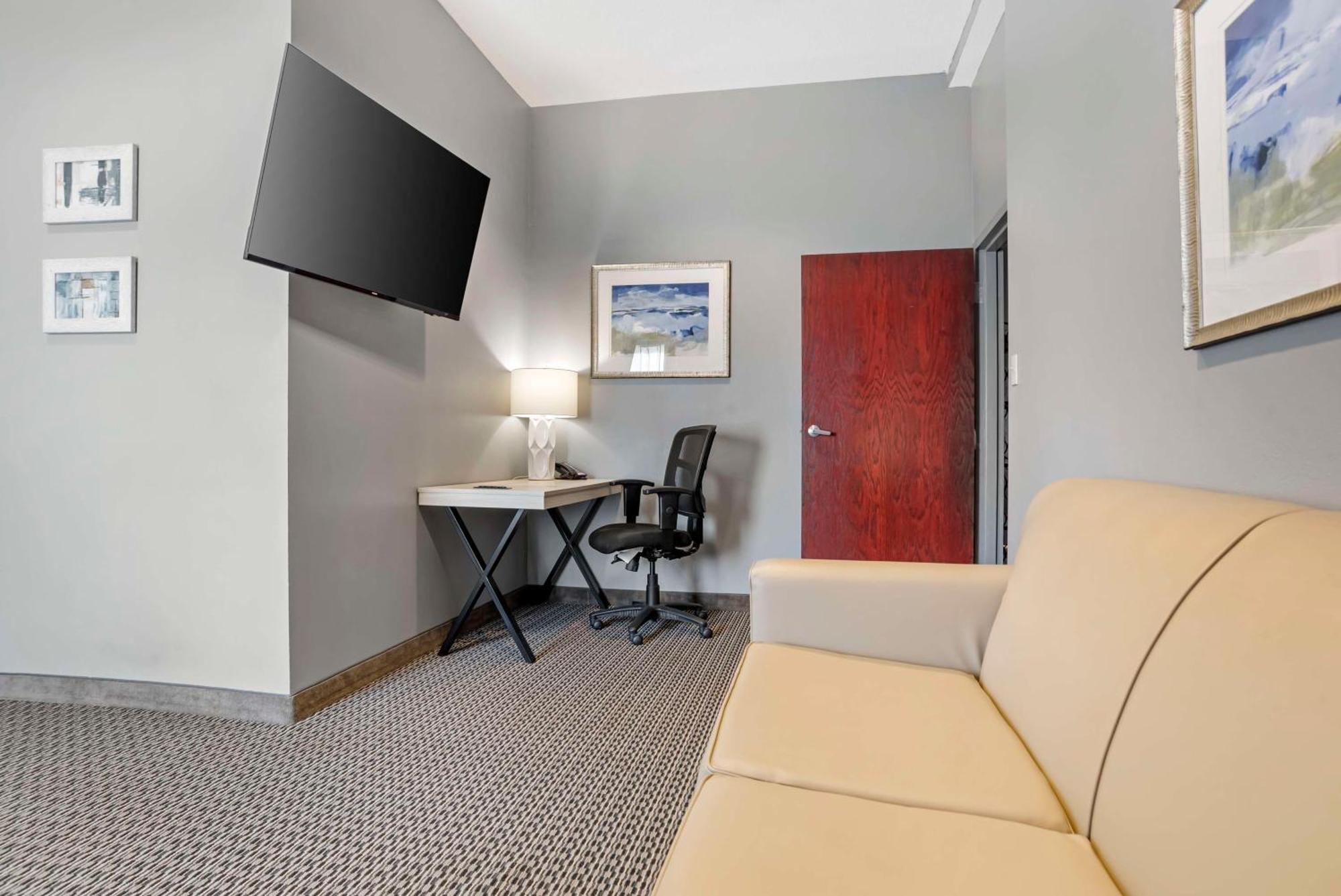 Best Western Plus Two Rivers Hotel & Suites Demopolis Zewnętrze zdjęcie
