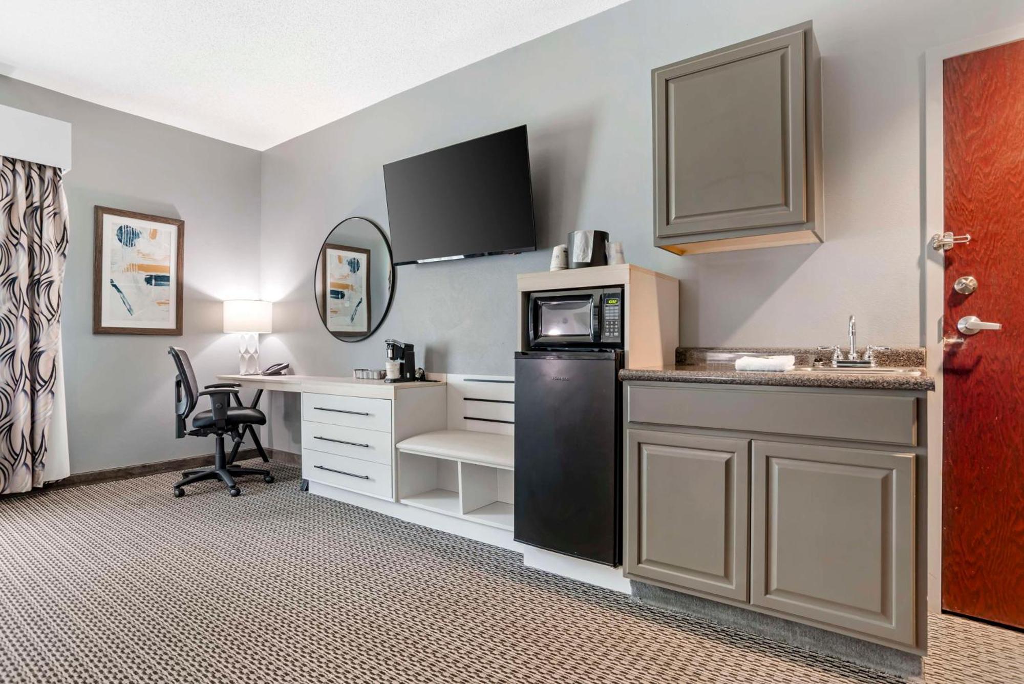 Best Western Plus Two Rivers Hotel & Suites Demopolis Zewnętrze zdjęcie