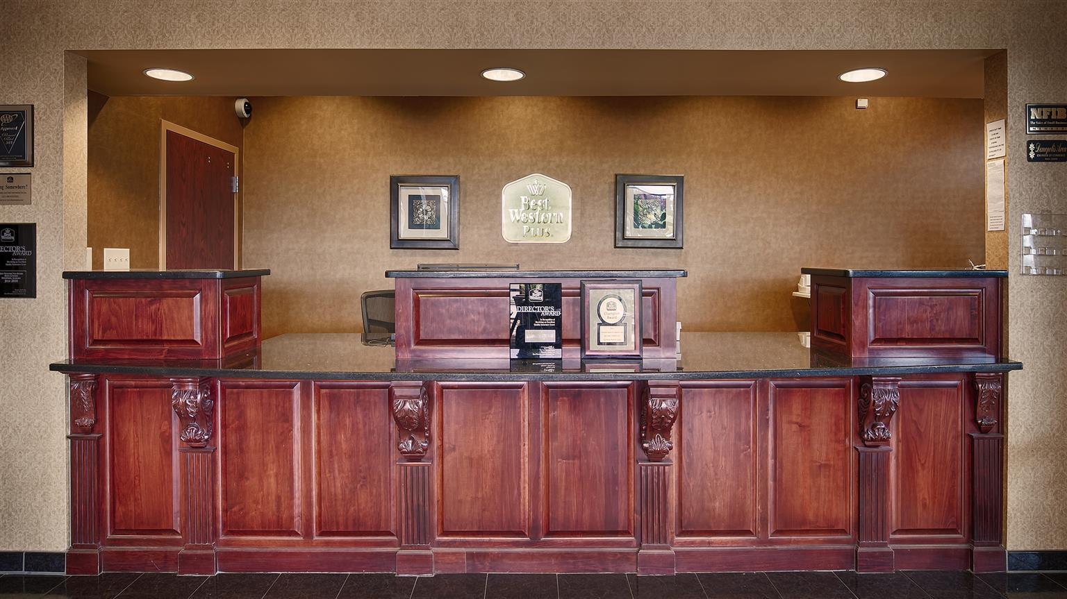 Best Western Plus Two Rivers Hotel & Suites Demopolis Zewnętrze zdjęcie
